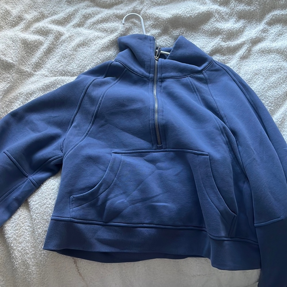 Lululemon water drop scuba
